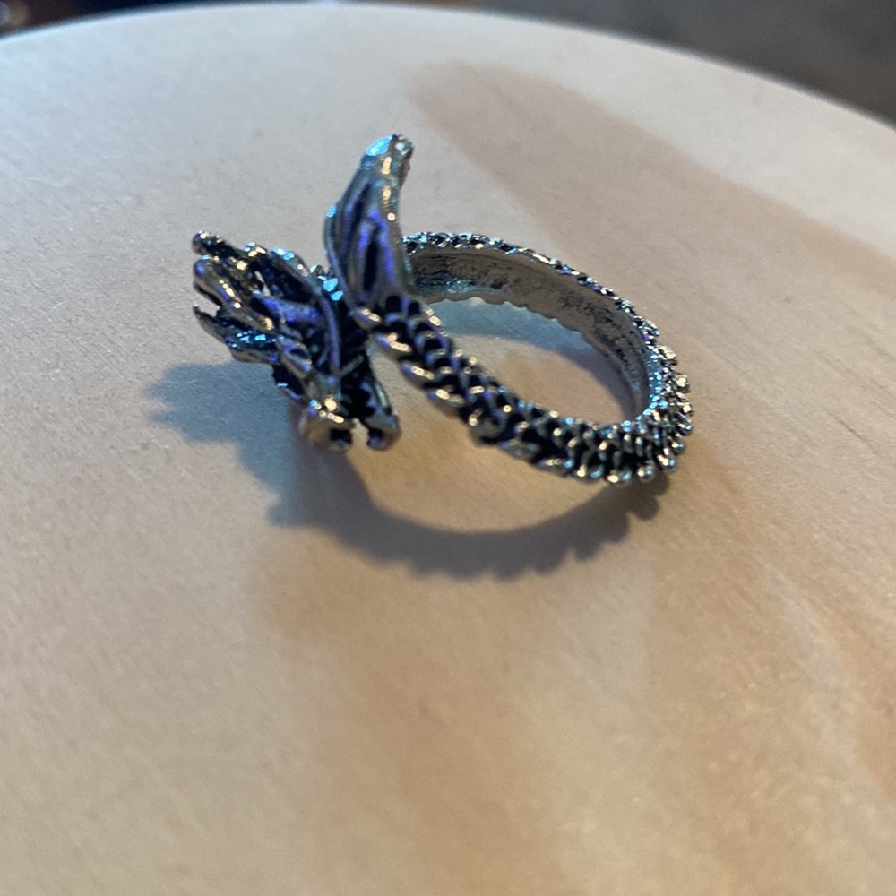 NWOT Adjustable Ring - Picture 3 of 6